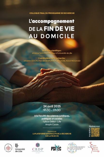 Affiche du colloque "L'accompagnement de la fin de vie au domicile" avec un gros plan où des personnes se tiennent les mains
