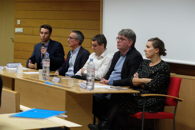 Les intervenants de la seconde table ronde