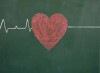 Un électrocardiogramme et un coeur
